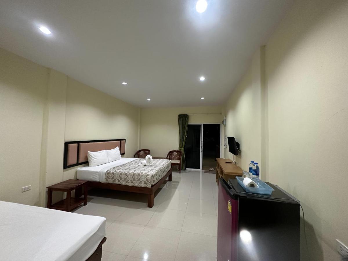I-un Resort Bang Saphan Esterno foto